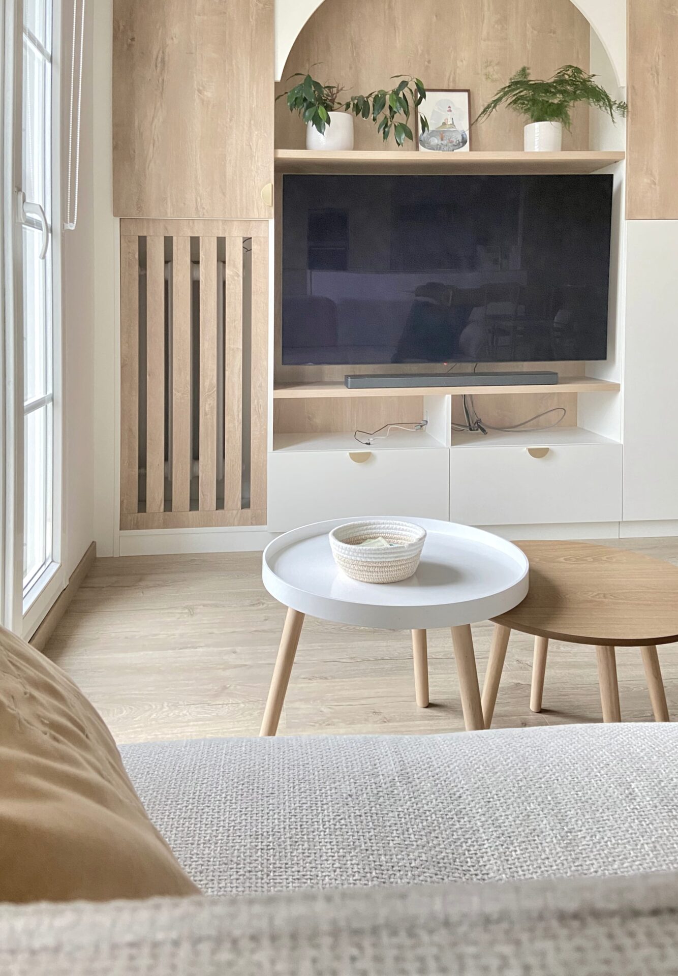 Salon meuble TV bois arche — DT Design